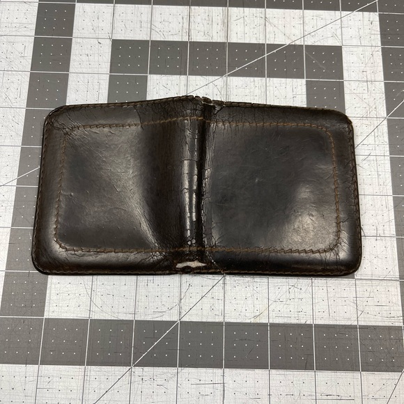 Authentic Louis Vuitton Two Folded Wallet Utah Leather Men’s Bifold Card Holder - Picture 3 of 16